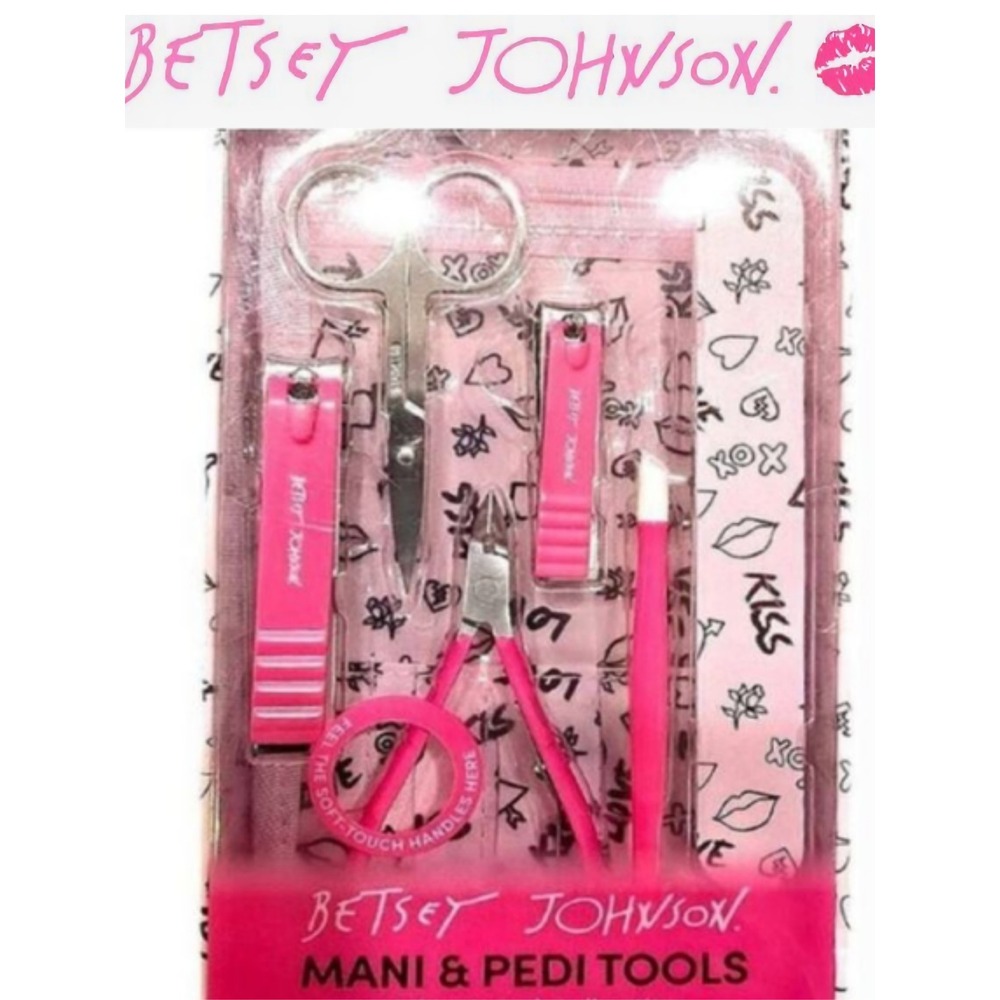 Betsey Johnson XO Kiss Logo Mani & Pedi Tools Set
